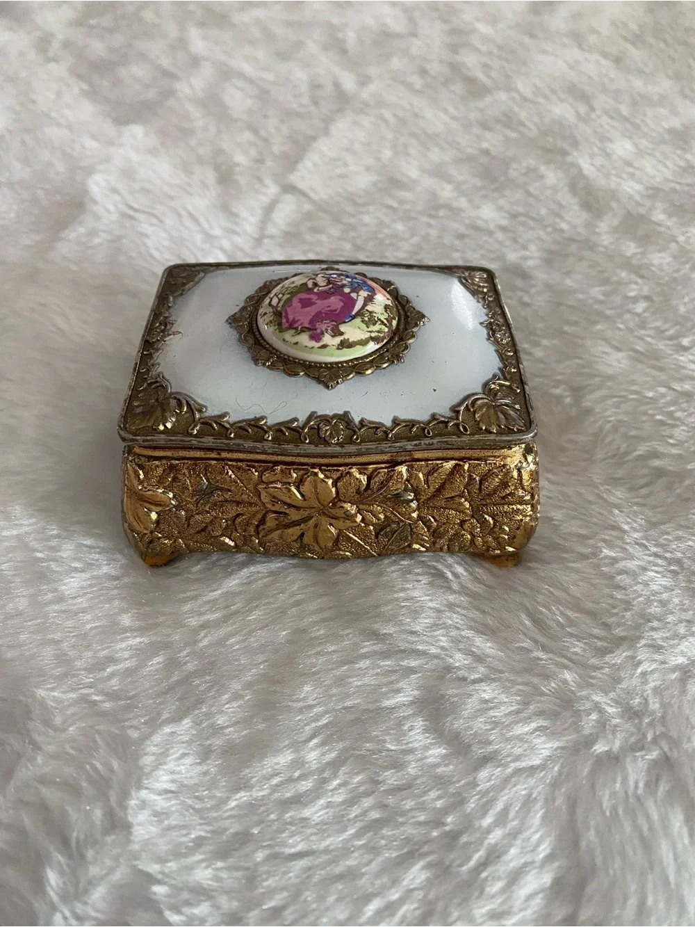 Vintage Gold Tone Metal Trinket Jewelry Box
